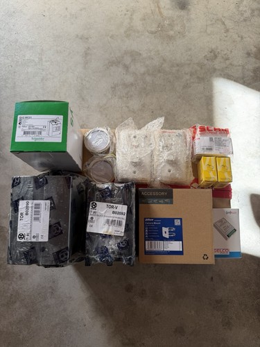 Materiale elettrico stock - materiale,
