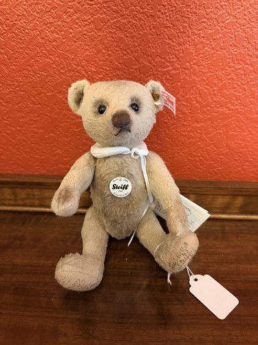 Signed steiff teddy bear 2014 - bear,