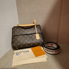 Louis Vuitton Cluny BB