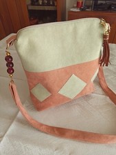 Borsa a tracolla Nico in Alcantara: un pezzo unico fatto a mano