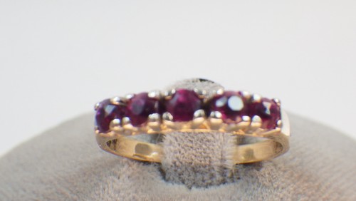 Bellissimo anello rubino