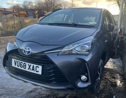 Toyota yaris hybrid - yaris,