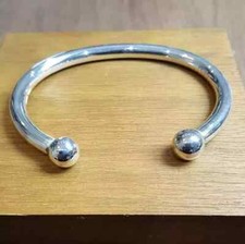 Bracciale regolabile in
