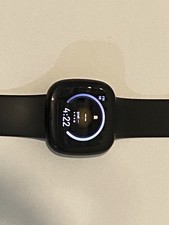 FITBIT VERSA 3 FITNESS TRACKER