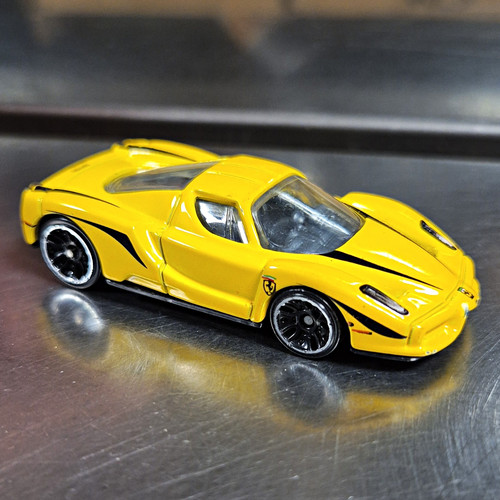 Hot wheels ferrari enzo auto - hot,