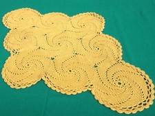 DUE CENTRI OVALI UNCINETTO