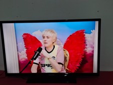 Panasonic VIERA TX-32C300B 32"