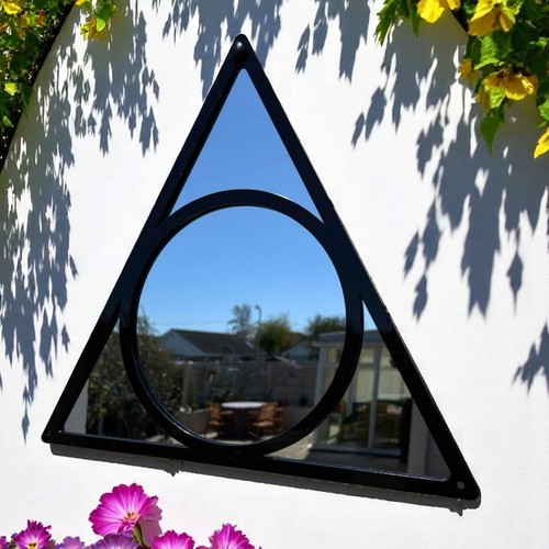 Triangle circle garden - triangle,
