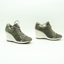 PRADA MILANO Sneakers Usate