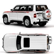 Modellino auto scala 1:64 Paudi Nissan Patrol Y61 1998 pressofuso miniatura giocattoli regali