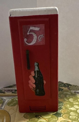 Dipinto mano con adesivi - a,