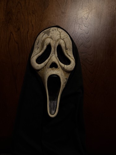 Scream aged billy - scream,