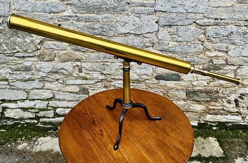 Grande antico telescopio - , da