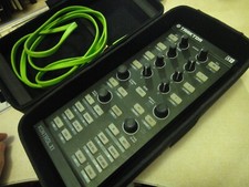Traktor Kontrol X1 usado con cable especial España