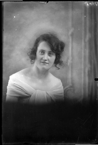 Studio portrait young woman - young,