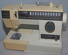 MACCHINA DA CUCIRE SINGER 4624 PROFESSIONALE RICAMATRICEMECCANICA  E GARANZIA!!!