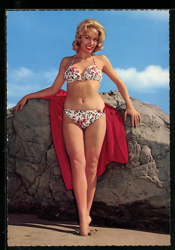 Cartolina donna bikini - in,