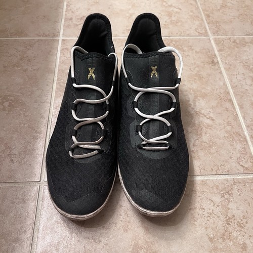 Adidas court - (used),