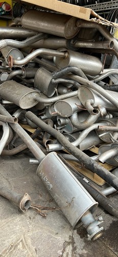 Stock marmitte nuove - marmitte, auto