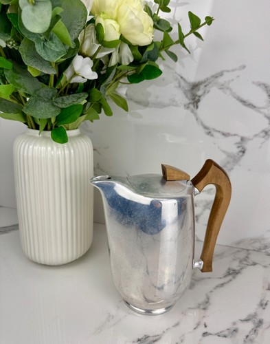 Vintage picquot ware model - model, j6