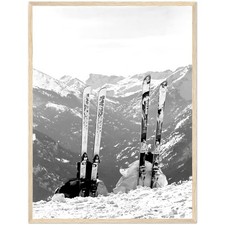 Attrezzatura da sci sulla