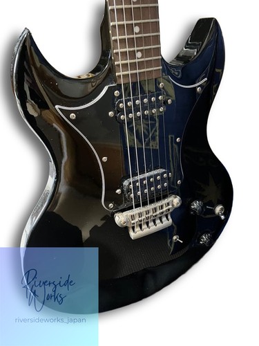 Chitarra elettrica ergonomica