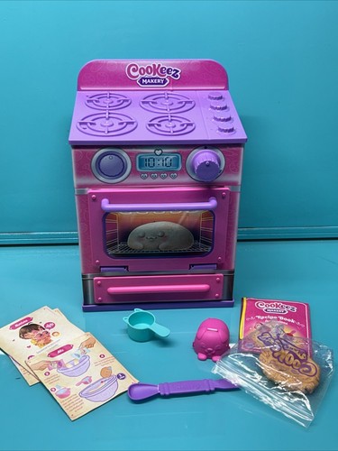 Cookeez makery cannella treatz - cookeez,