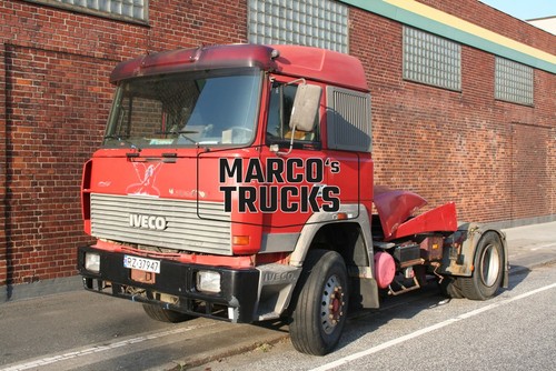 Truck photo iveco - truck,