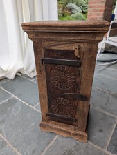 Mobile Antico Etnico In Legno Intagliato 