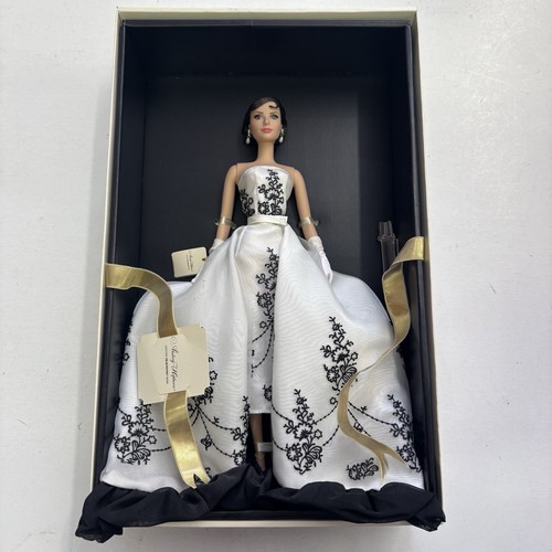 Silkstone audrey hepburn come - hepburn,