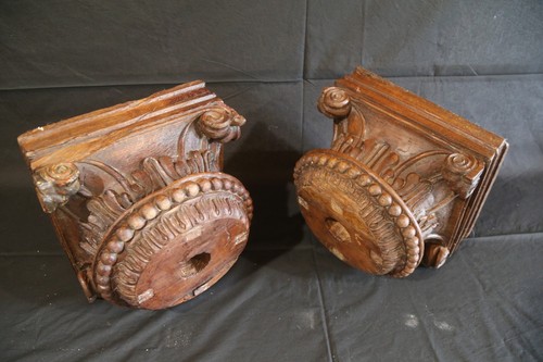 Coppia grandi capitelli ionici - coppia,