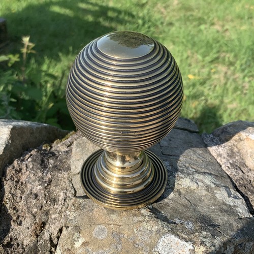 Grande pomello per porta