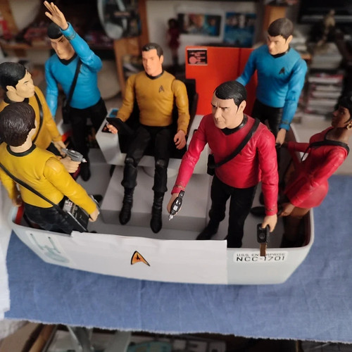 Star trek tos command bridge - star,