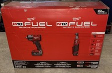 Milwaukee Tool 3890-22 M18