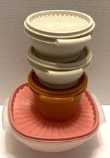 Tupperware Servalier Bowl