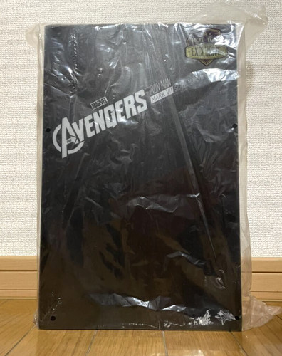 Hot toys iron - iron, mark