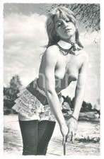 1960 ca EROTICA VINTAGE Topless girl with lace panties - Photo