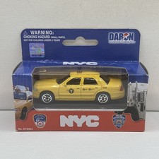 Daron NYC giallo taxi cabina auto pressofusa miniatura licenza U9