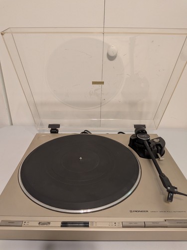 Pioneer stereo turntable - pioneer,