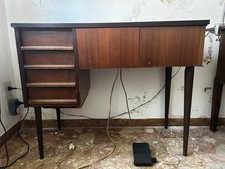 macchina da cucire Necchi