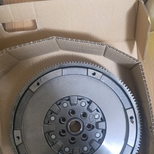 Volano nuovo luk - nuovo, mercedes