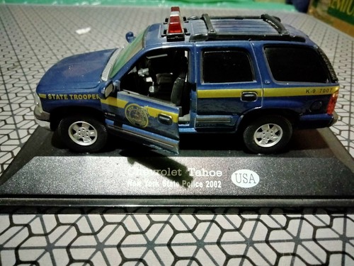 Modellino chevrolet tahoe - 1/43,
