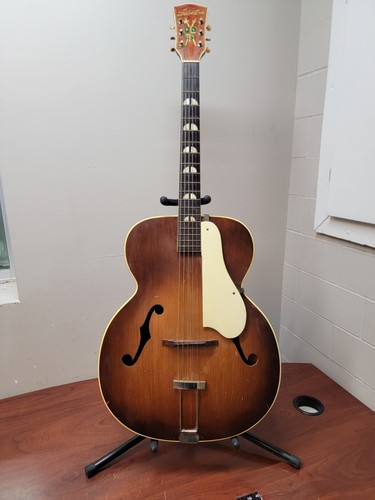 Chitarra acustica vintage