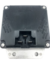 REGOLATORE DI TENSIONE ESTERNO PER ALTERNATORE 24V TIPO BOSCH A 3 SPINE 130677