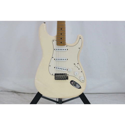 Fender classic stratocaster - fender,