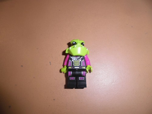 Lego minifigure alien conquest - alien,
