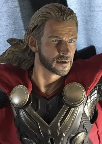 Sideshow thor 4 - thor, scale