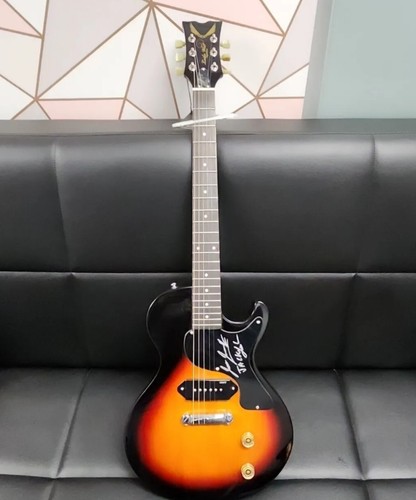 Autografo chitarra firmato