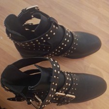 Stivaletti gotici con