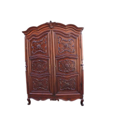 Antico armadio Barocco piemontese